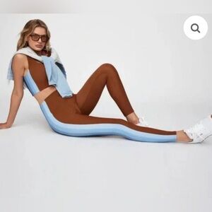 NWT Beach Riot Womens Megan Legging and Tessa Top Set in Indigo Stripe Size M